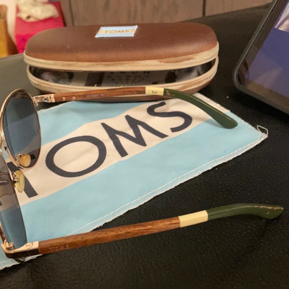 RETRO TOMS SUNGLASSES - Picture 5 of 6